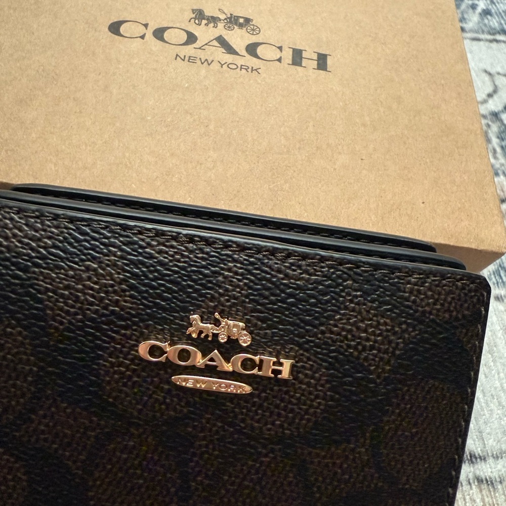Coach Black and Gold Wallet - Picture 2 of 6